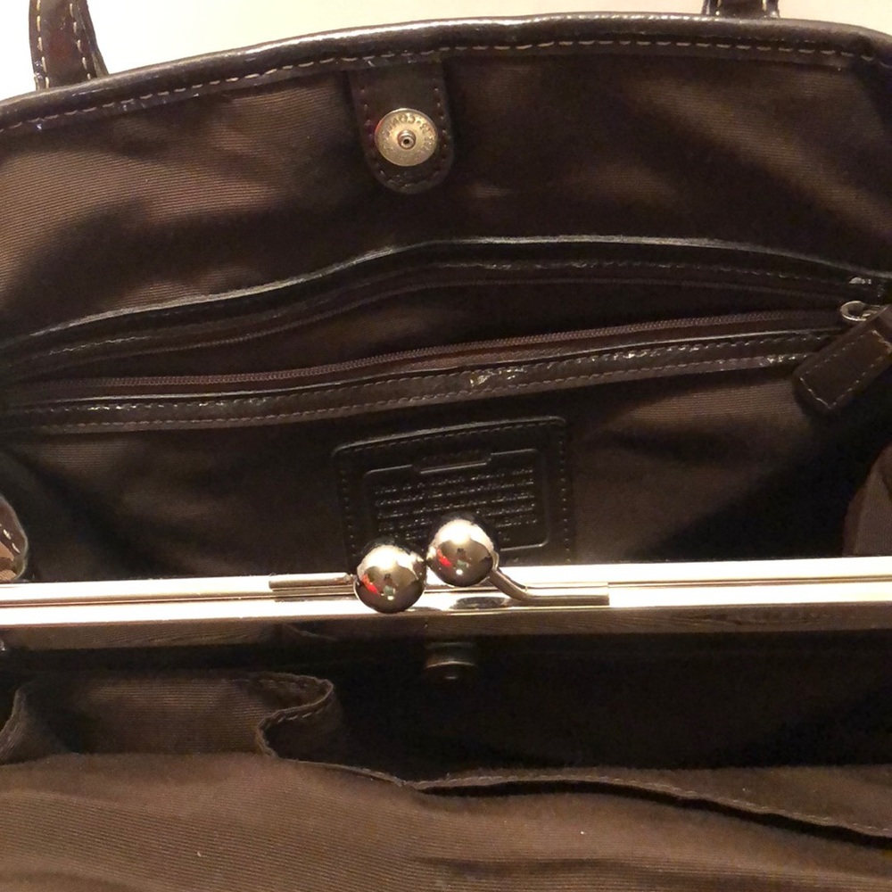 Name brand hand bags - Picture 3 of 4